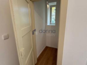 Pronájem bytu 2+kk, Praha, Bulharská, 43 m2