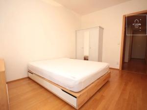 Pronájem bytu 4+kk, Praha - Nové Město, Senovážné náměstí, 130 m2