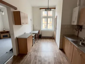 Pronájem bytu 2+kk, Praha - Malá Strana, Petřínská, 38 m2