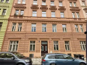 Pronájem bytu 2+kk, Praha - Malá Strana, Petřínská, 38 m2