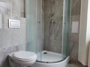 Pronájem bytu 1+kk, Praha, Svobodova, 30 m2