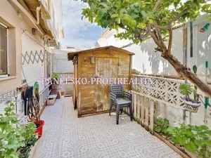 Prodej rodinného domu, Torrevieja, Španělsko, Ronda César Cánovas Girada, 50 m2