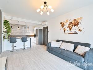 Pronájem bytu 2+kk, Brno, Poříčí, 57 m2