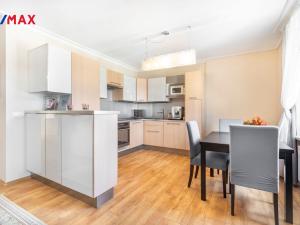 Pronájem bytu 3+kk, Karlovy Vary, Moskevská, 75 m2