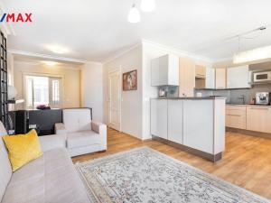 Pronájem bytu 3+kk, Karlovy Vary, Moskevská, 75 m2