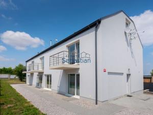 Pronájem bytu 1+kk, Horoměřice, Opuková, 21 m2