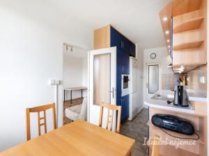 Pronájem bytu 3+1, Praha - Horní Měcholupy, Parmská, 72 m2