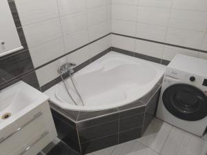 Pronájem bytu 2+kk, Břeclav, Kpt. Jaroše, 72 m2