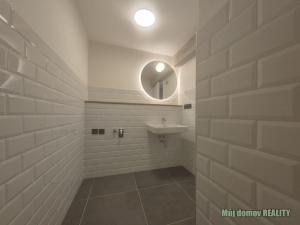 Pronájem bytu 3+kk, Praha - Vysočany, Kolbenova, 66 m2