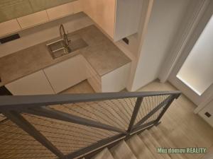 Pronájem bytu 3+kk, Praha - Vysočany, Kolbenova, 66 m2