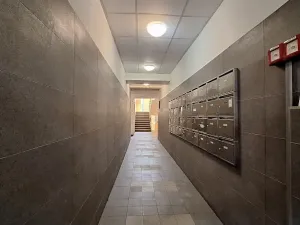 Pronájem bytu 1+kk, Praha - Bubeneč, U zeměpisného ústavu, 26 m2