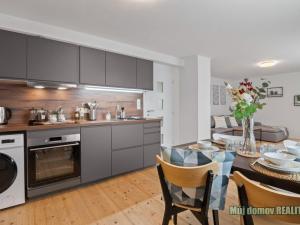 Pronájem bytu 2+kk, Praha - Čimice, Libčická, 55 m2