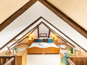 Prodej atypického bytu, Praha, Malostranské náměstí, 270 m2