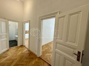 Pronájem bytu 3+1, Praha, Revoluční, 125 m2