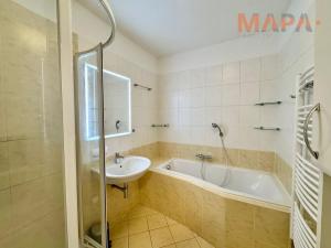 Pronájem bytu 2+kk, Praha - Hlubočepy, Štěpařská, 60 m2