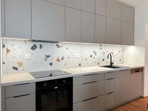 Pronájem bytu 3+kk, Praha - Karlín, Křižíkova, 70 m2