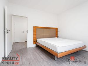 Prodej bytu 2+1, Plzeň - Skvrňany, Kreuzmannova, 48 m2