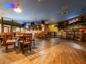 Prodej restaurace, Louny, Husova, 1005 m2