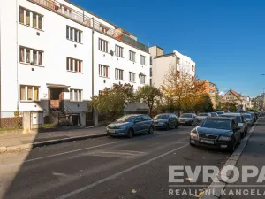 Prodej bytu 2+kk, Praha - Vokovice, Na dlouhém lánu, 49 m2
