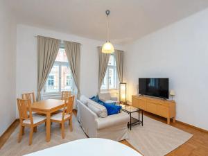 Pronájem bytu 3+kk, Praha - Smíchov, Zborovská, 76 m2