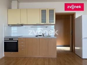 Pronájem bytu 2+kk, Zlín, Plesníkova, 52 m2