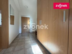 Pronájem bytu 2+kk, Zlín, Plesníkova, 52 m2