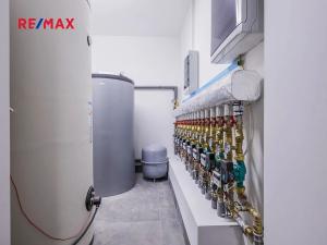 Prodej atypického bytu, Svoboda nad Úpou, Nádražní, 44 m2