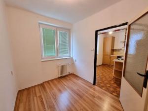 Pronájem bytu 2+1, Plzeň, Brožíkova, 52 m2