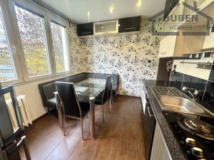 Prodej bytu 4+1, Tachov, Bělojarská, 84 m2