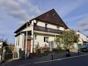 Pronájem bytu 2+1, Praha - Ruzyně, Kralupská, 90 m2