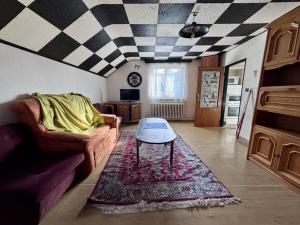 Pronájem rodinného domu, Praha - Ruzyně, Kralupská, 50 m2