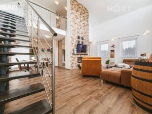 Prodej rodinného domu, Kovalovice, 308 m2