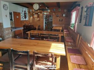 Prodej rodinného domu, Loučná pod Klínovcem, 690 m2