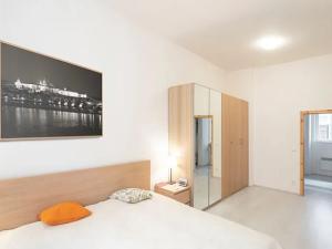 Prodej bytu 2+1, Praha, Křižíkova, 60 m2