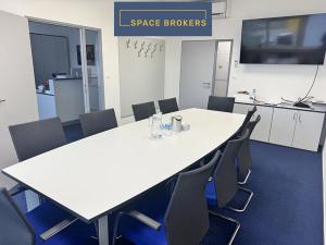 Pronájem kanceláře, Praha - Horní Počernice, K Bílému vrchu, 2000 m2