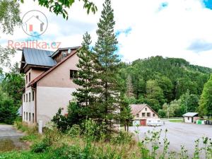 Prodej ubytování, Deštné v Orlických horách, 550 m2