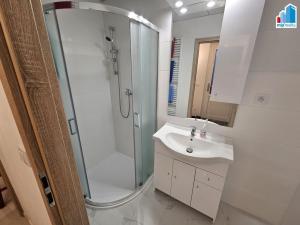 Pronájem rodinného domu, Kolinec, 68 m2