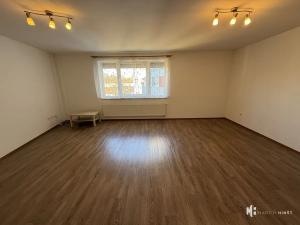 Pronájem bytu 1+kk, Praha - Libeň, Pod plynojemem, 45 m2