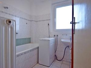 Prodej kanceláře, Praha - Záběhlice, Hlohová, 190 m2