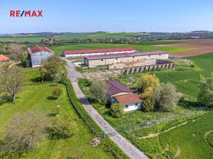 Pronájem skladu, Dolní Chvatliny, 3690 m2