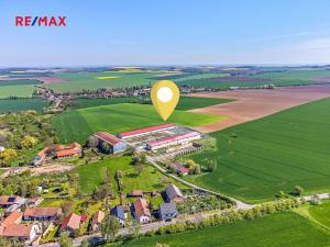 Prodej výrobních prostor, Dolní Chvatliny, 3690 m2