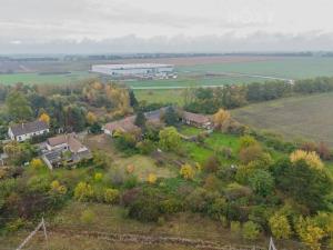 Prodej pozemku pro bydlení, Hrušky, Nádraží, 1387 m2