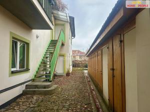 Pronájem bytu 2+kk, Kouřim, Mírové náměstí, 39 m2