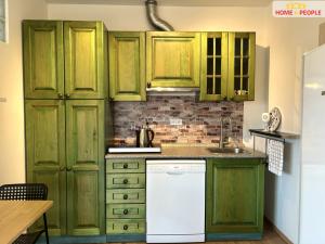 Pronájem bytu 2+kk, Kouřim, Mírové náměstí, 39 m2