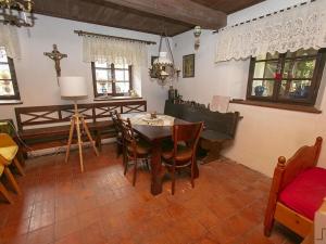 Prodej zemědělské usedlosti, Řepníky, 230 m2