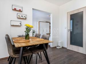 Pronájem bytu 1+1, Praha - Hostivař, plukovníka Mráze, 45 m2