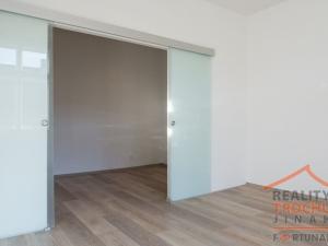 Pronájem bytu 2+kk, Hradec Králové, Mánesova, 62 m2