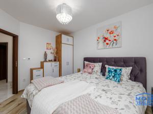 Prodej bytu 4+kk, Vochov, 81 m2