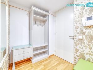Pronájem bytu 2+kk, Mariánské Lázně, Masarykova, 80 m2
