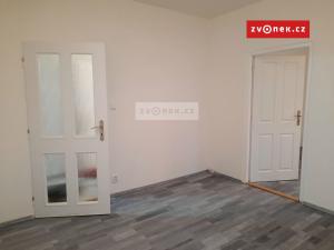 Pronájem bytu 3+1, Zlín - Malenovice, třída Svobody, 68 m2